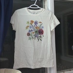 Floral white t-shirt